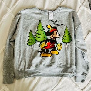 Disney x Target gray short crewneck Mickey Tis the Season sweatshirt